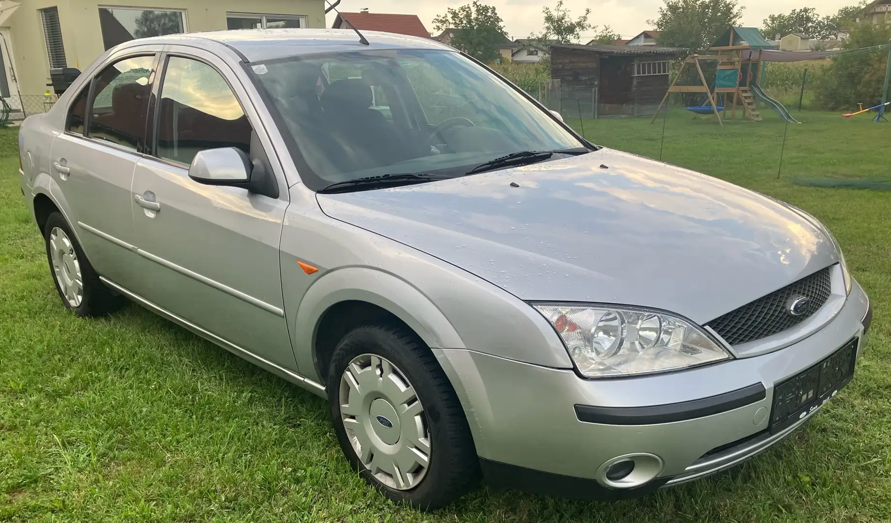 Ford Mondeo Ezüst - 1