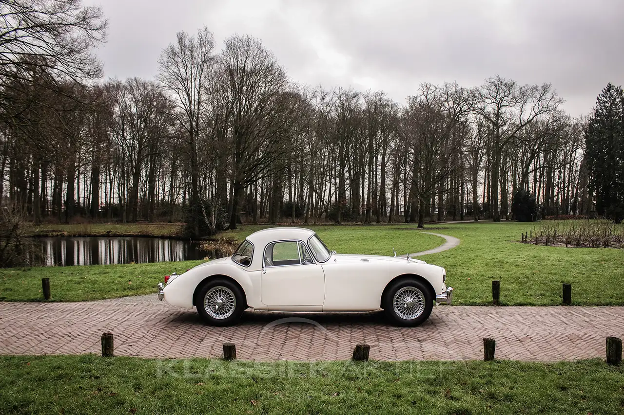 MG MGA Coupé 1500 MK1, foto 5