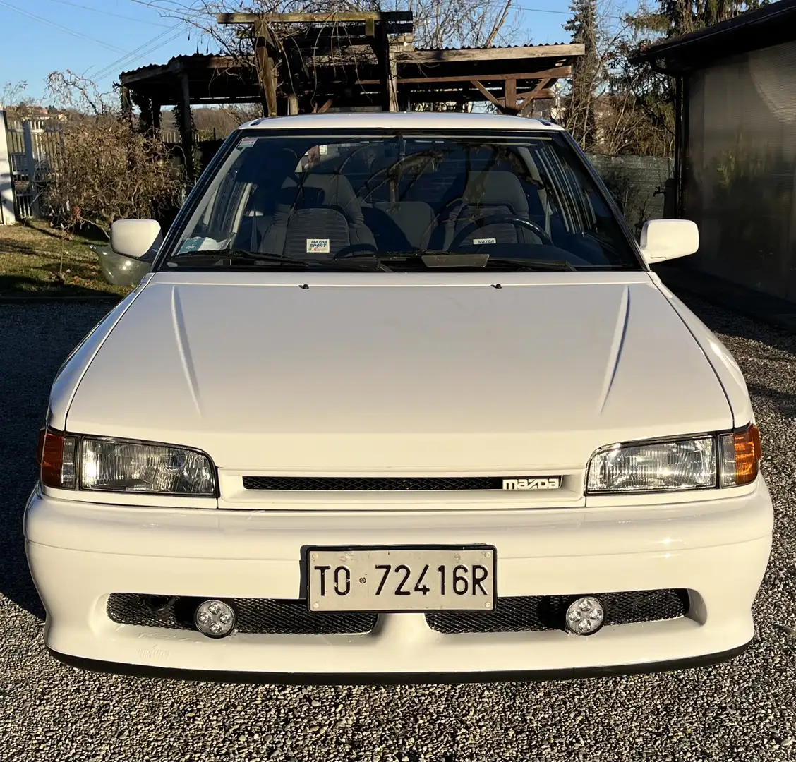 Mazda 323 1.8 Turbo 16v 4WD GTX Weiß - 2