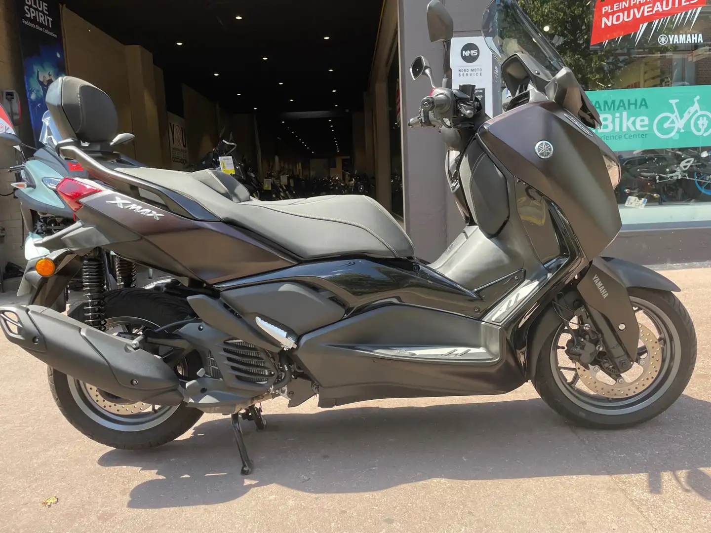 Yamaha X-Max 125 Brun - 1