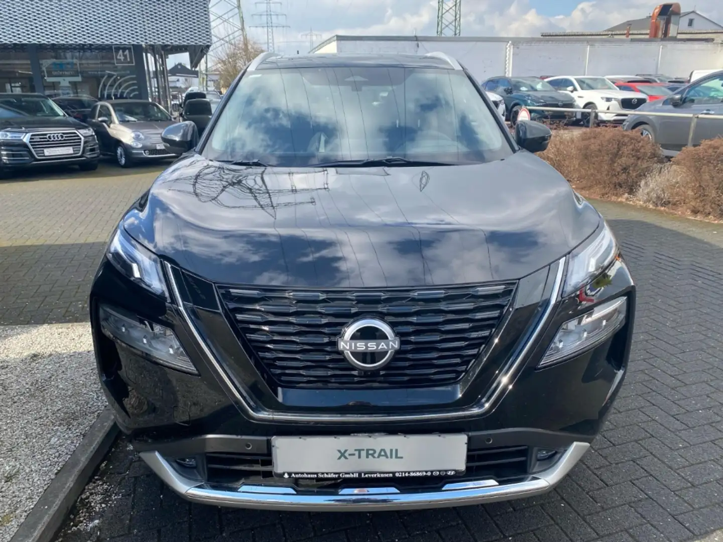 Nissan X-Trail TEKNA+ 1.5 VC-T e-4ORCE 213PS 7-Sitze HUD El. Pano Чёрный - 2