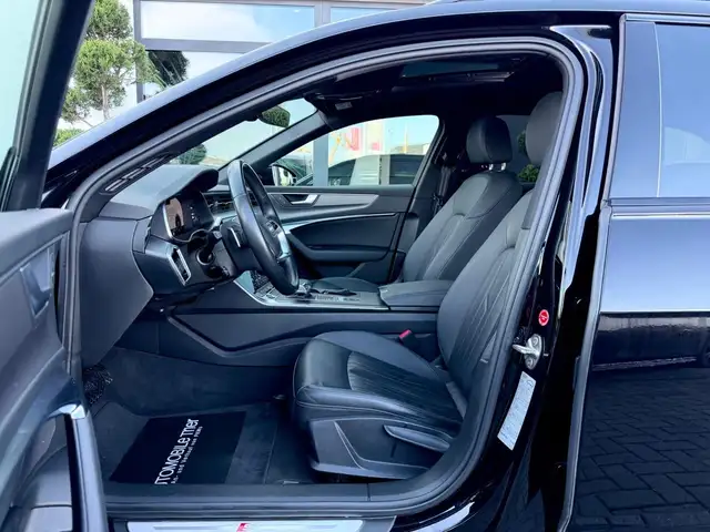 Audi A6 view 9
