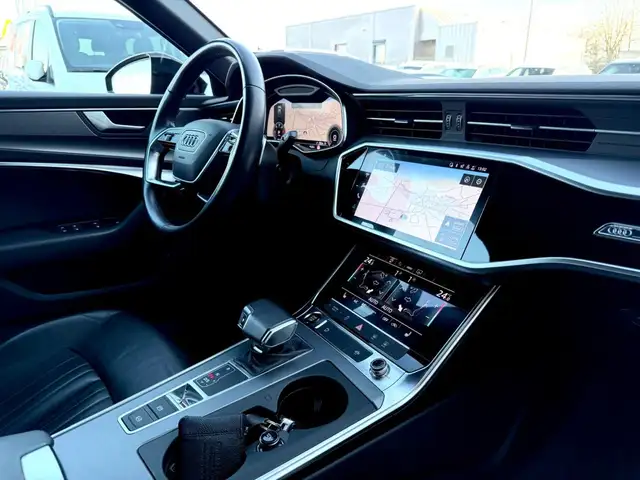 Audi A6 view 10