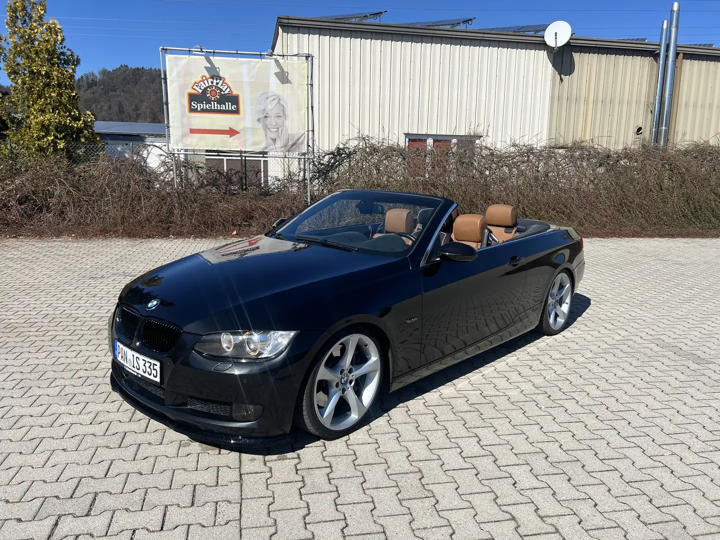 BMW 335 335i Cabrio Aut. N54 *Deutsches Fahrzeug*Tüv neu* Schwarz - 1