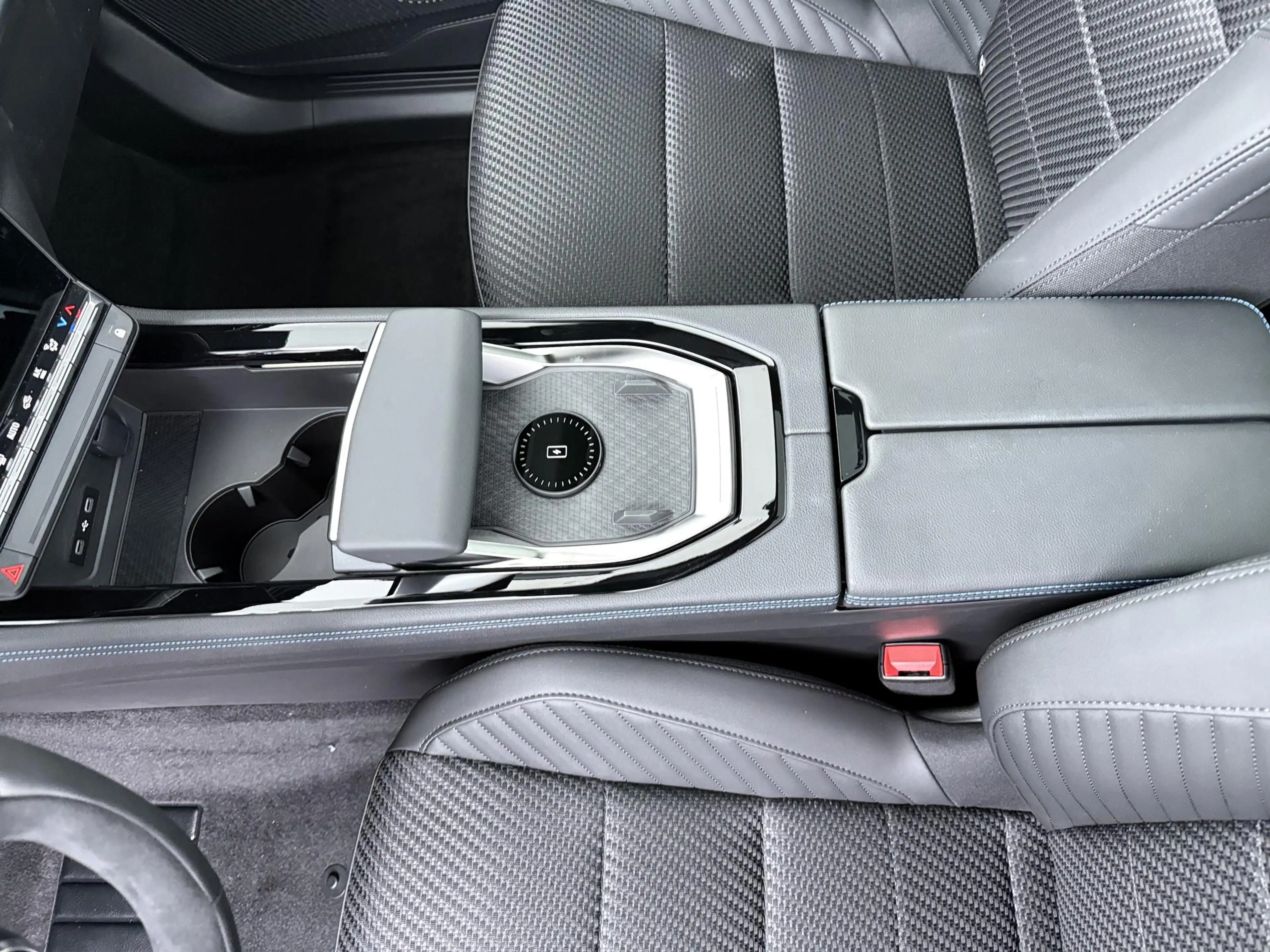 Renault Austral esprit Alpine full hybrid E-Tech 200 | pack light — photo 12