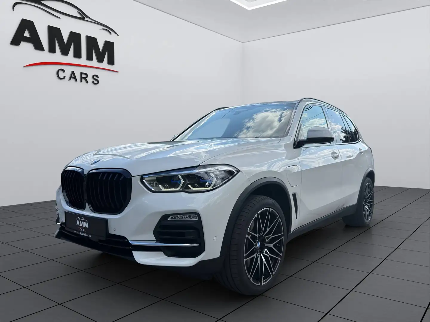 BMW X5 xDrive45e BMW Laserlicht*Head-up*Panorama-Glasdach*Shadow Line Weiß - 2