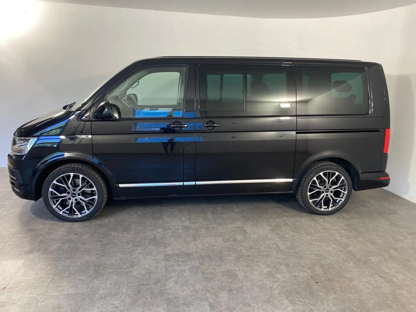 Volkswagen T6 Transporter 2.0 TDI 4Motion Multivan Highlin... Schwarz - 2