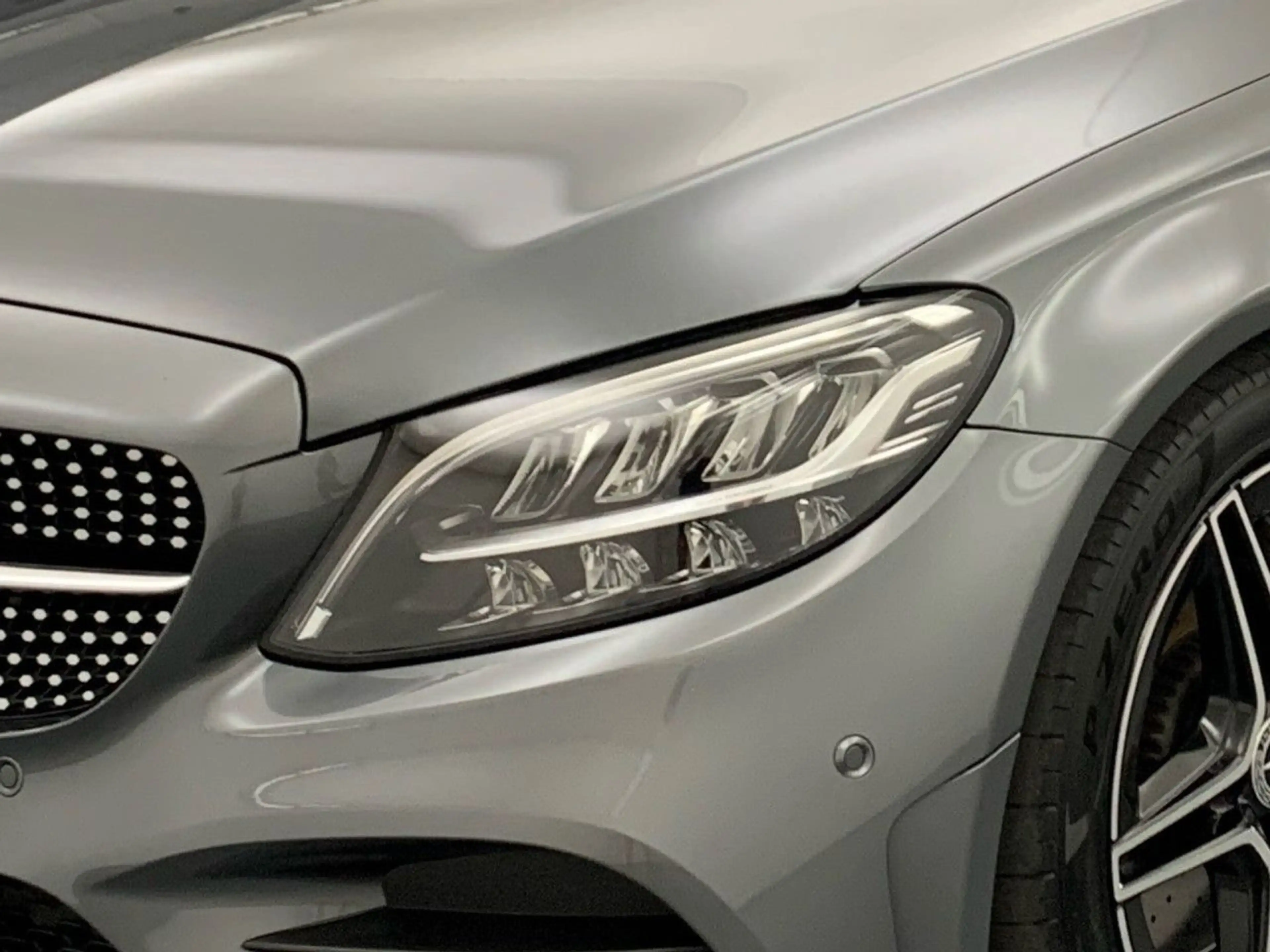 Mercedes-Benz C 300 d T AMG WideScreen Distr+ Multisitz LED AHK — photo 6