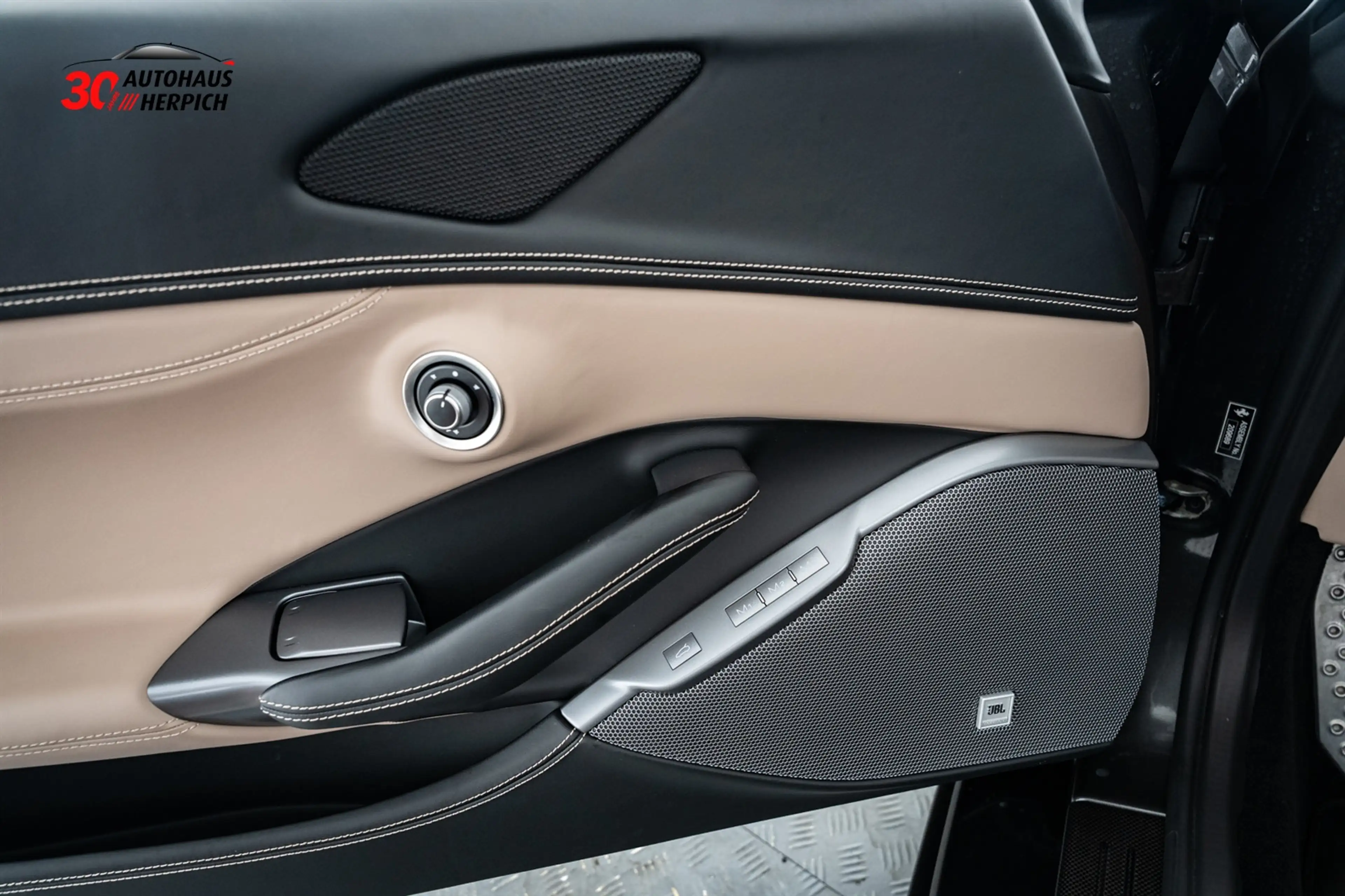 Ferrari Portofino M 20 JBL 360° Carbon Canne di Fucile — photo 12