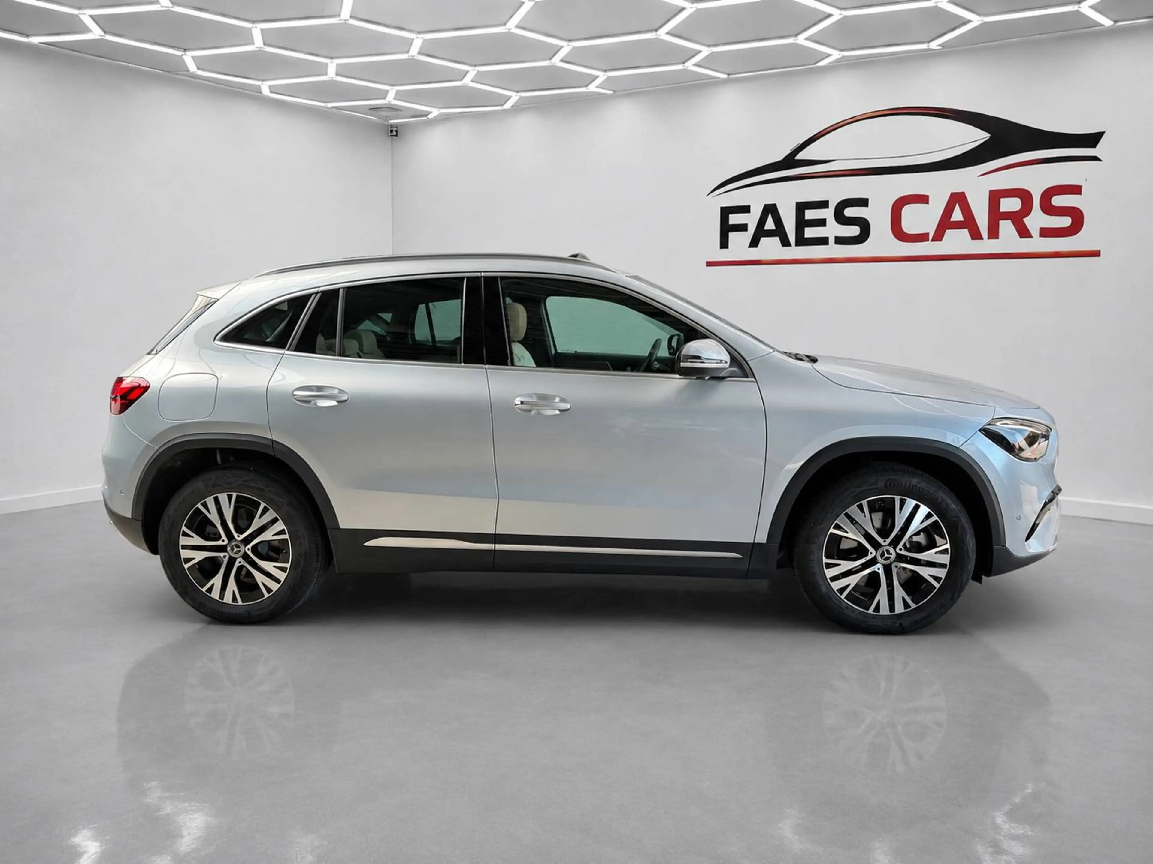Mercedes-Benz GLA 250 GLA 250 e PHEV Business Line (160 kW) Business Line — photo 4