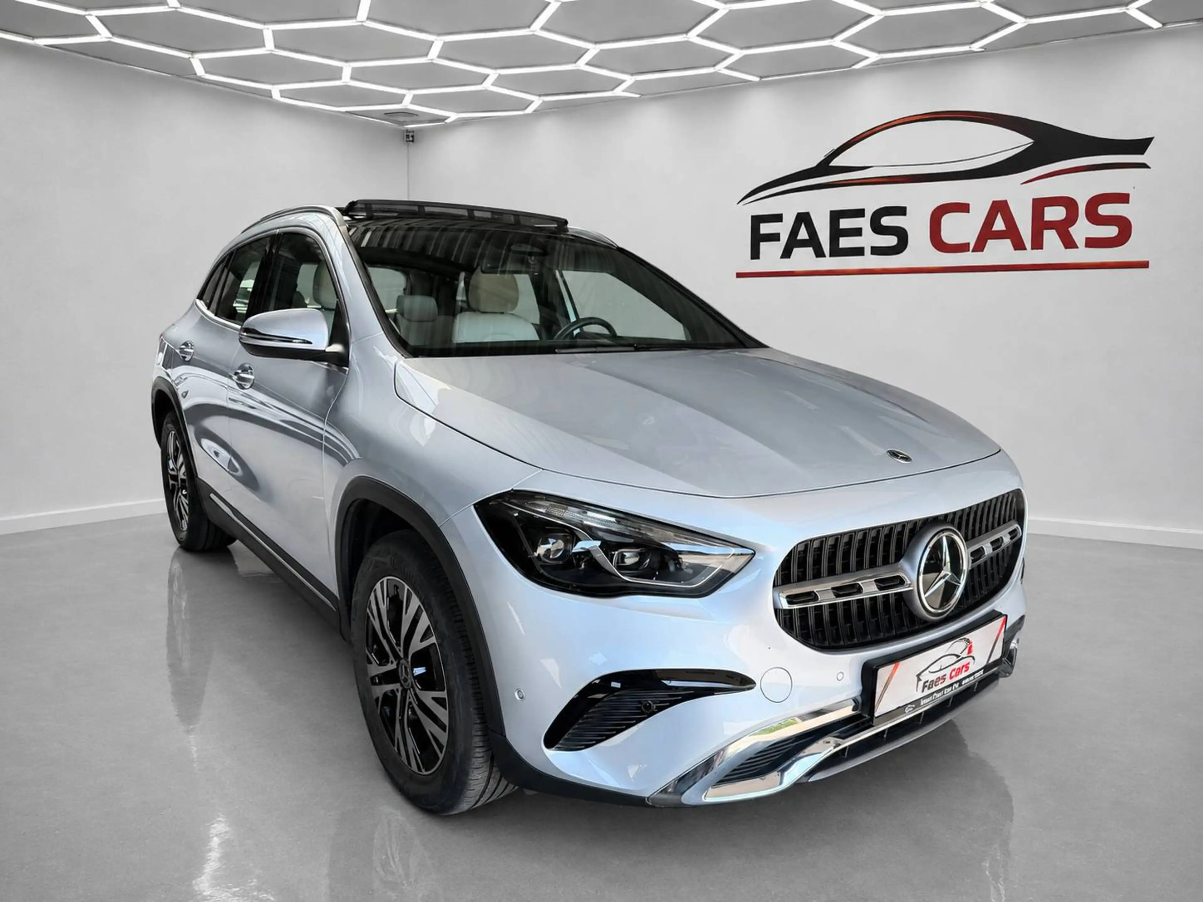 Mercedes-Benz GLA 250 GLA 250 e PHEV Business Line (160 kW) Business Line