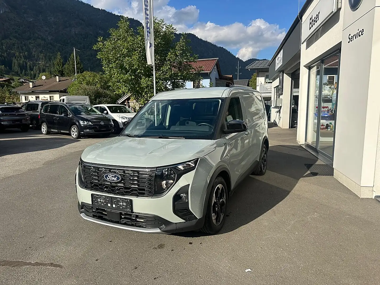 Ford Tourneo Courier 1,0 EcoBoost Trend Aut. Grau - 1