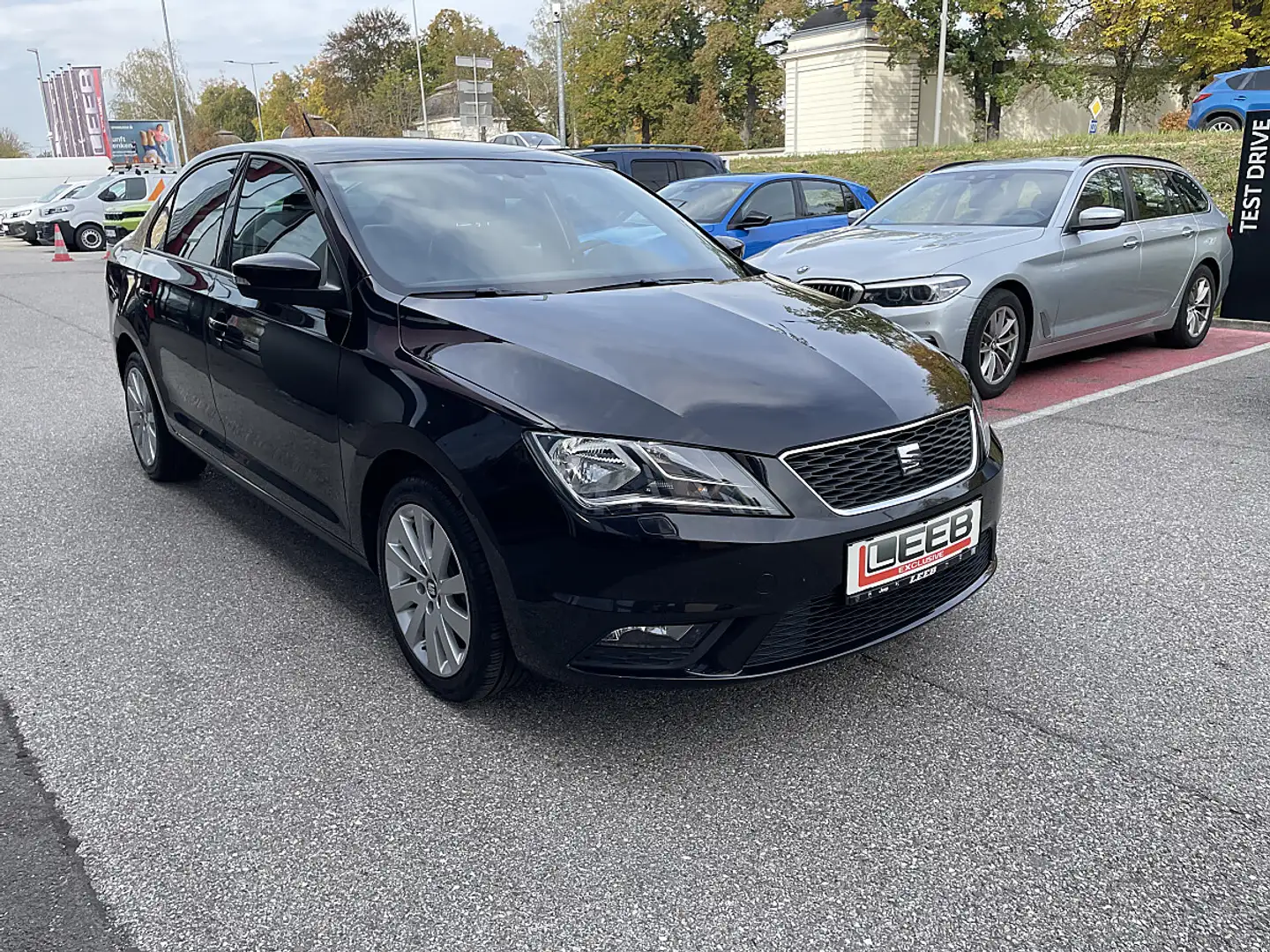 SEAT Toledo 1,2 TSI Executive Start-Stopp Schwarz - 2