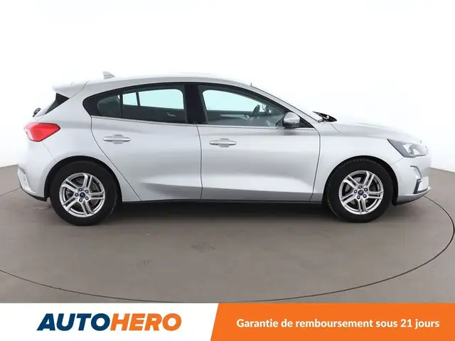Ford Focus view 7