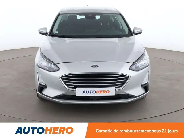Ford Focus view 9
