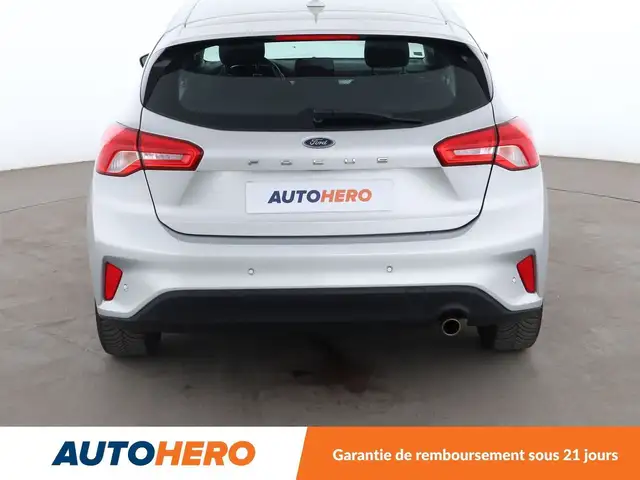 Ford Focus view 5
