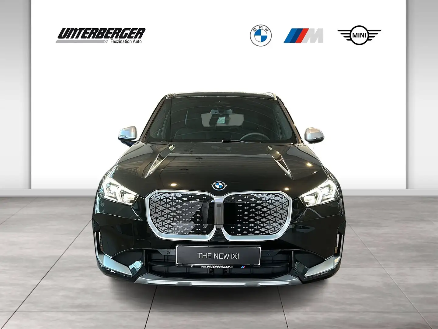 BMW iX1 xDrive30 xLINE | Premium Paket | Komfort Paket | A Schwarz - 2