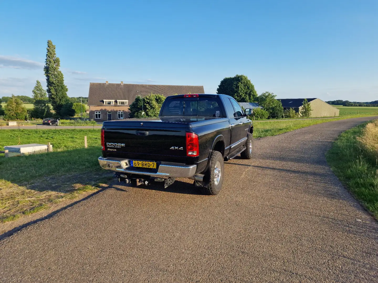 Dodge RAM 2500 cummins Negro - 2