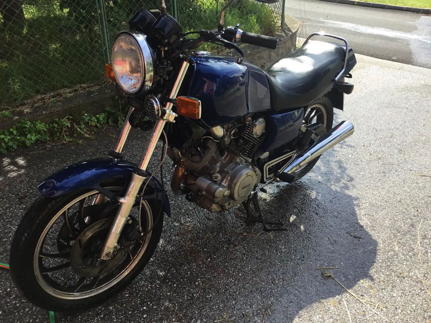 Yamaha XV 1000 - 1