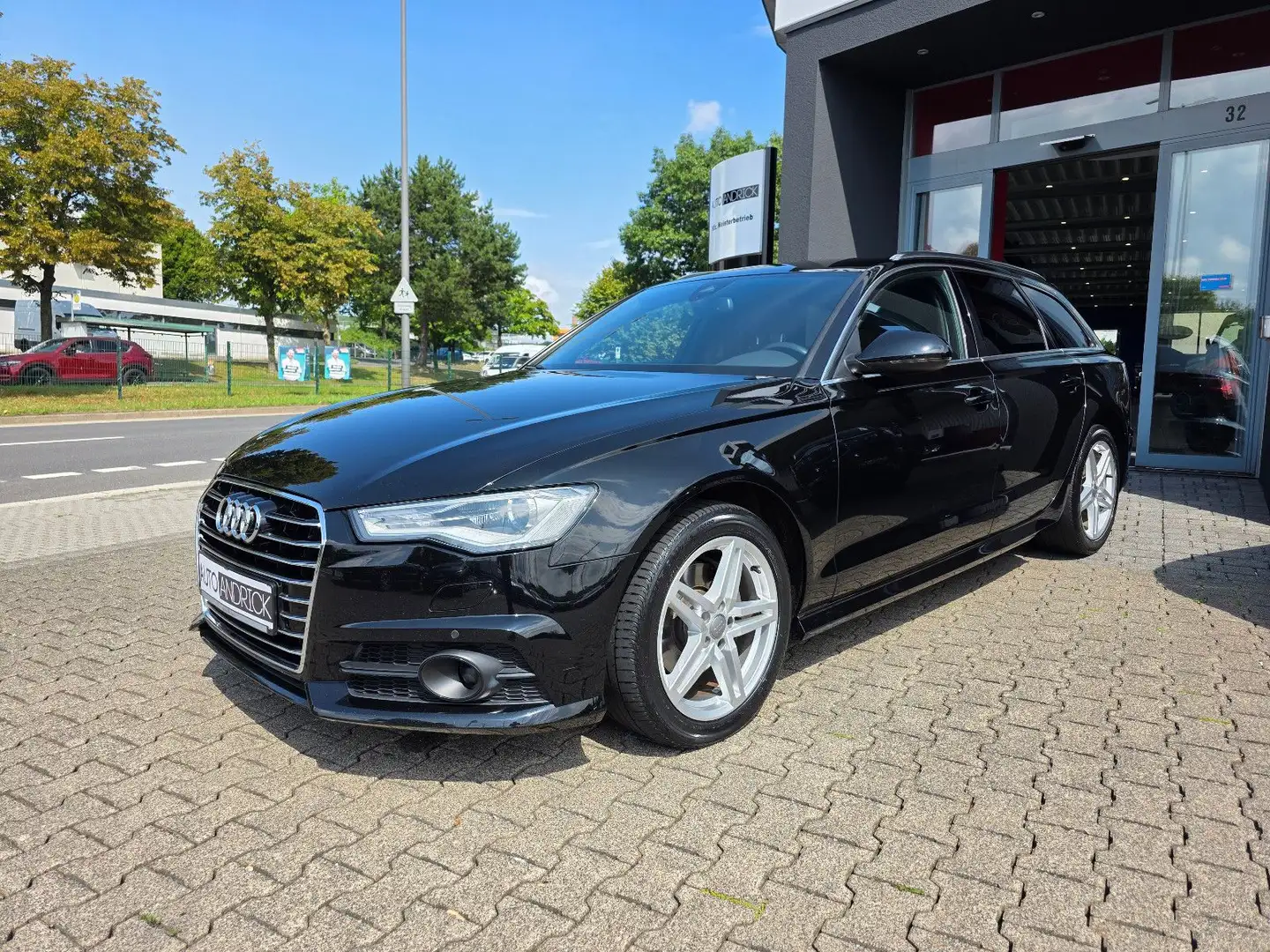 Audi A6 Avant 2.0 TDI Ultra XENON KAMERA SHZ ACC PDC Schwarz - 1