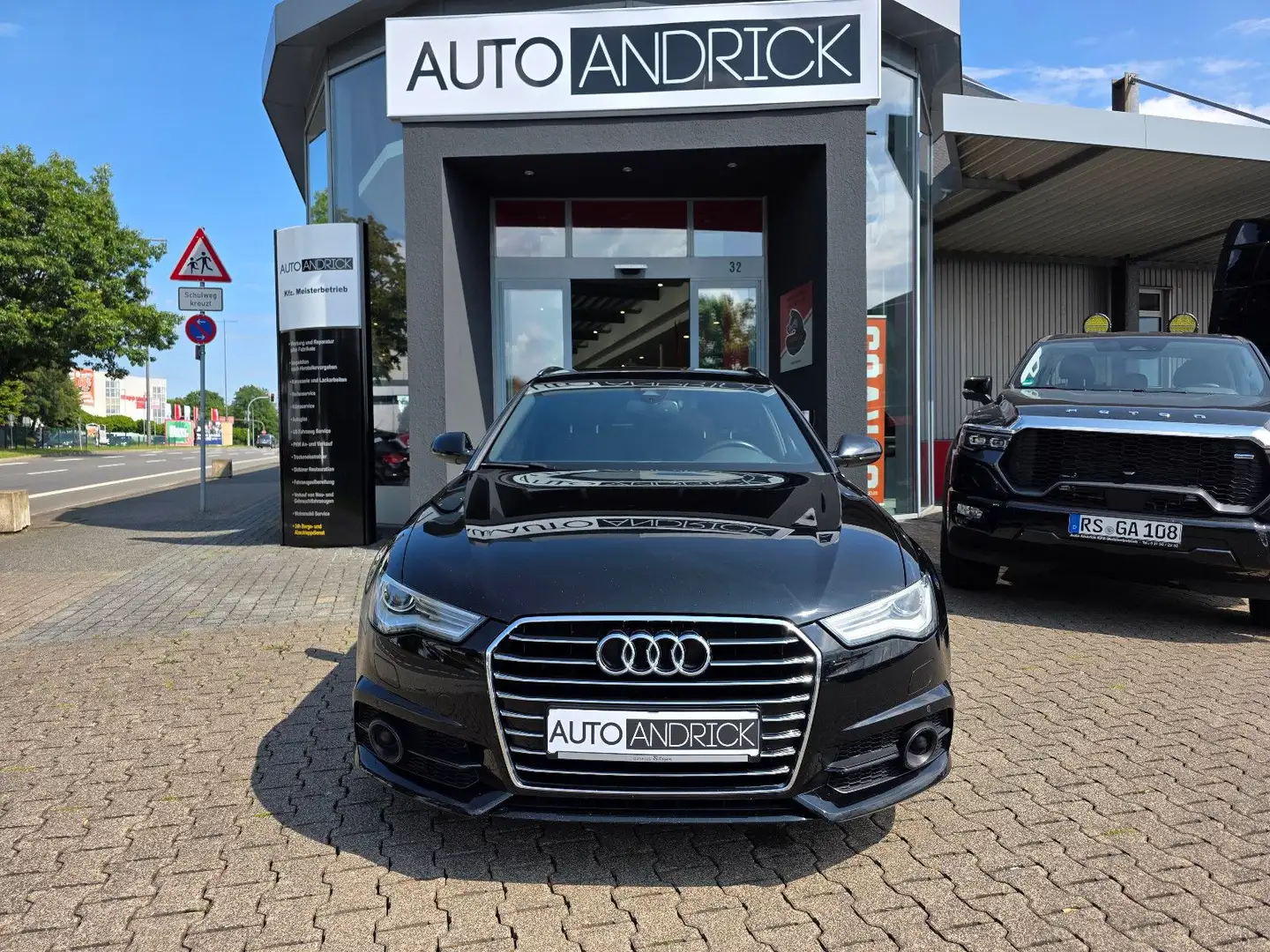 Audi A6 Avant 2.0 TDI Ultra XENON KAMERA SHZ ACC PDC Schwarz - 2