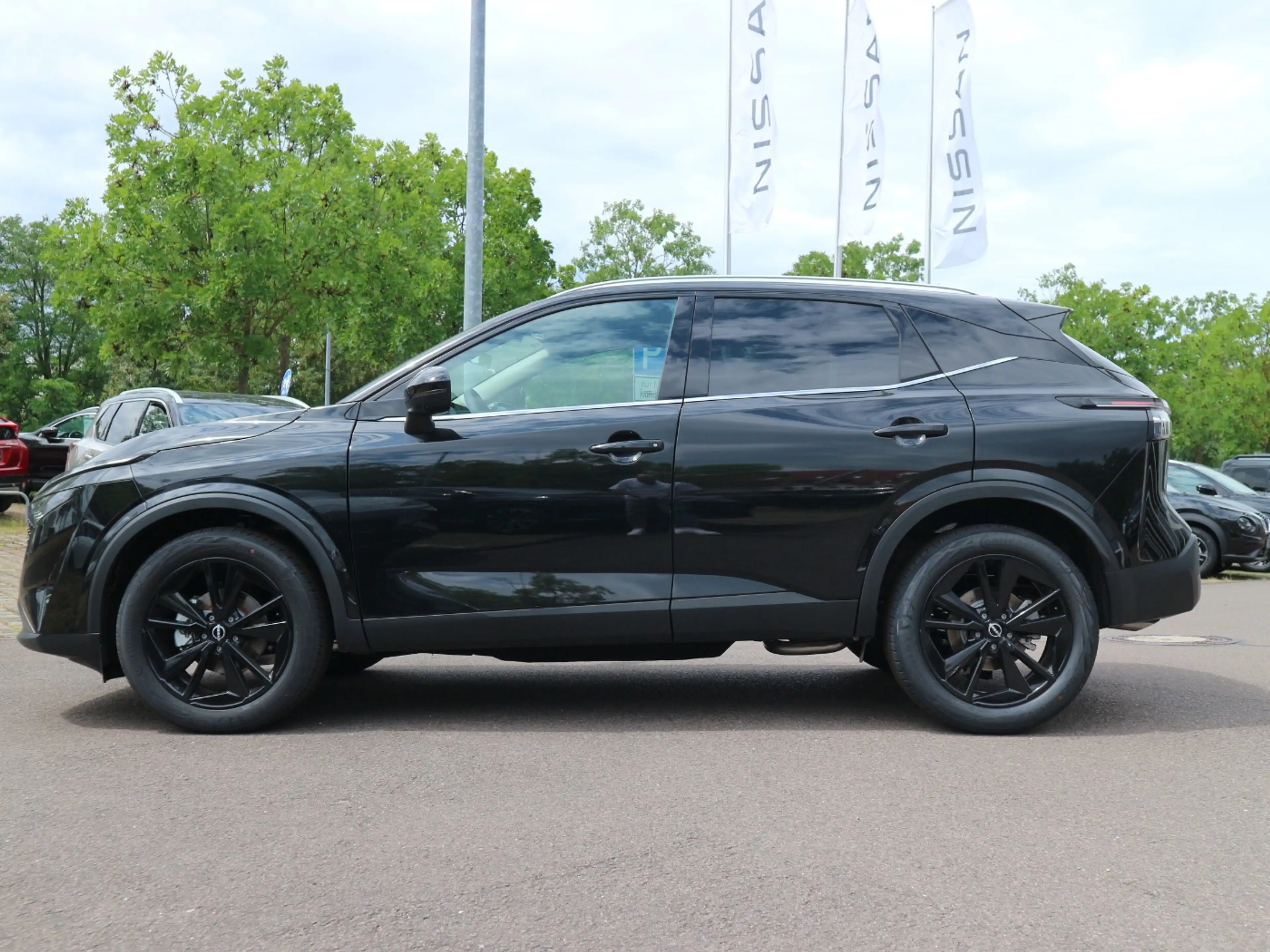 Nissan Qashqai TEKNA 1.3 MHEV Xtronic BOSE|SHZ|LHZ|360°| — photo 8