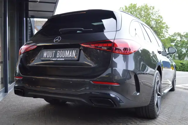 Mercedes-Benz C-Class view 6