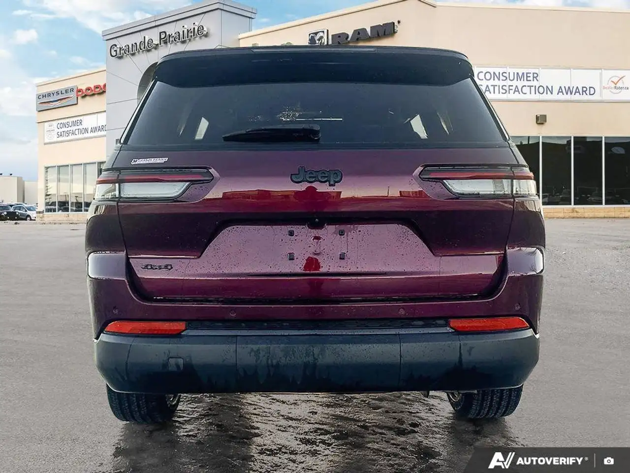 Jeep Grand Cherokee снимка Jeep Grand Cherokee