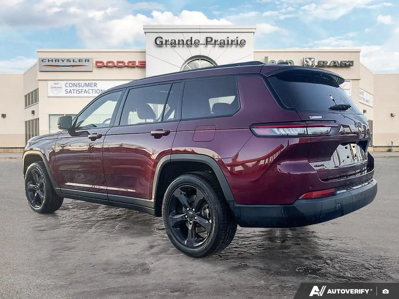 Jeep Grand Cherokee снимка Jeep Grand Cherokee