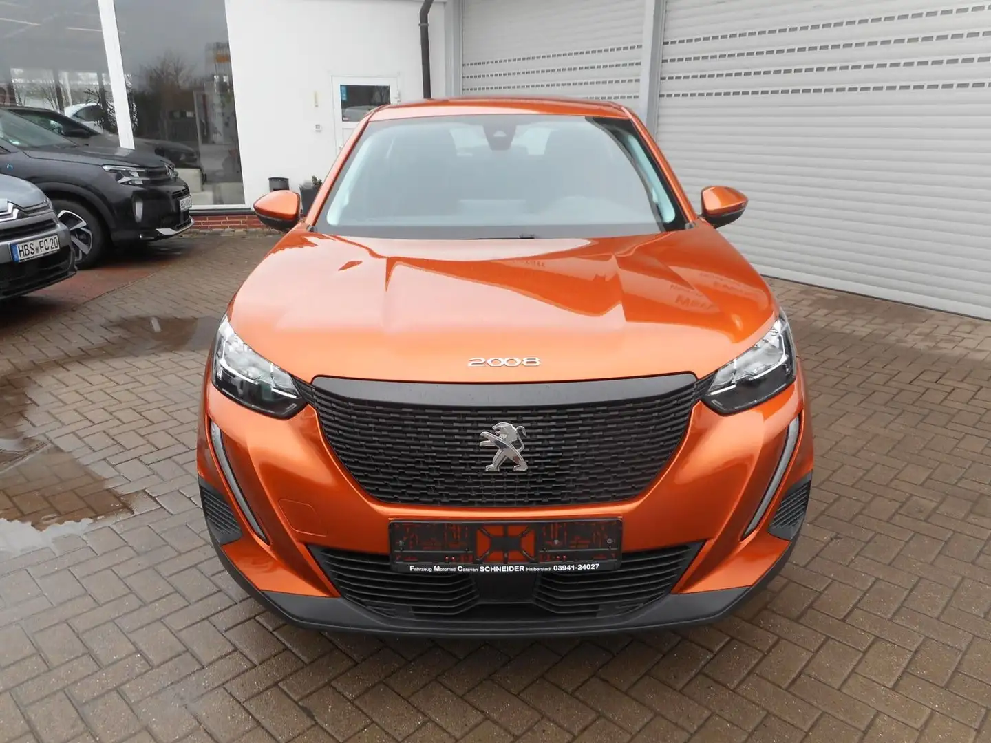 Peugeot 2008 Active PT130 S&S Orange - 2