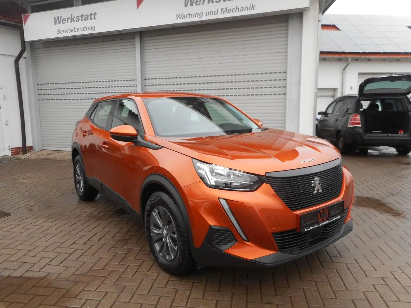 Peugeot 2008 Active PT130 S&S Orange - 1