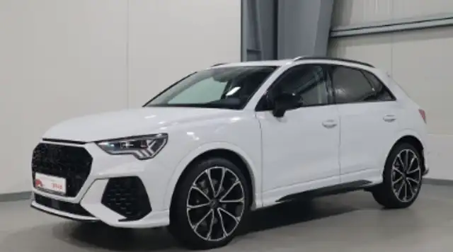 Audi RS Q3 2.5 TFSI quattro S tronic
