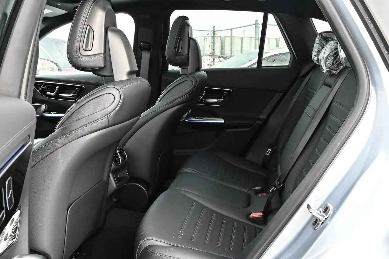 Mercedes-Benz GLC снимка Mercedes-Benz GLC