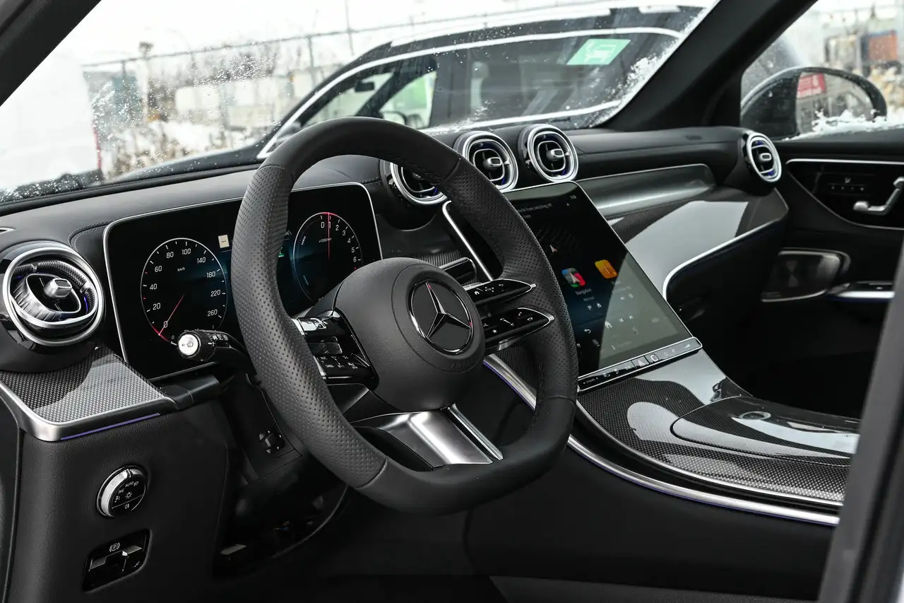 Mercedes-Benz GLC снимка Mercedes-Benz GLC