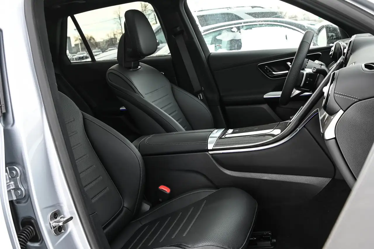 Mercedes-Benz GLC снимка Mercedes-Benz GLC