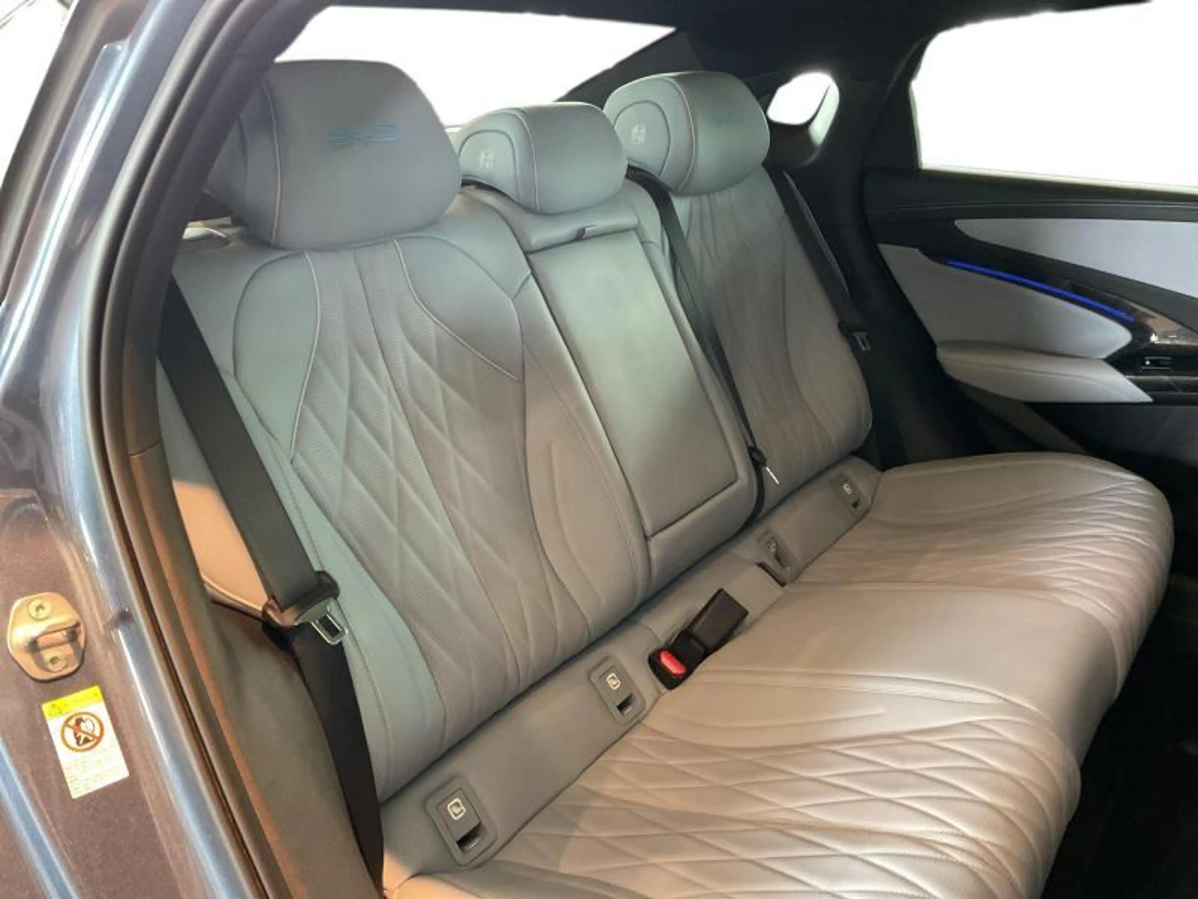 BYD Seal EXCELLENCE — photo 12