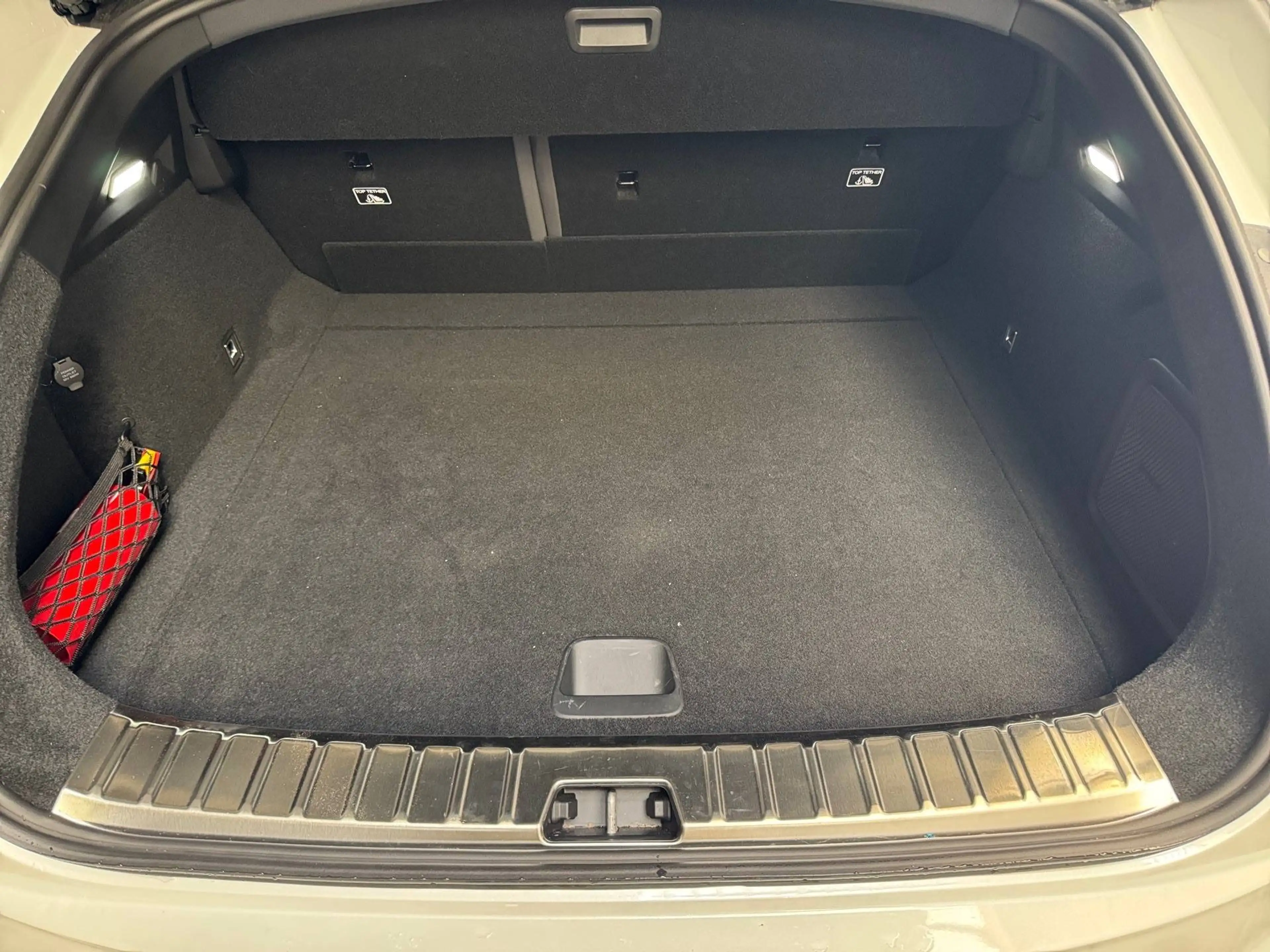 Polestar 4 Polestar 4 100 kWh Long Range Single Motor Business Business — photo 12