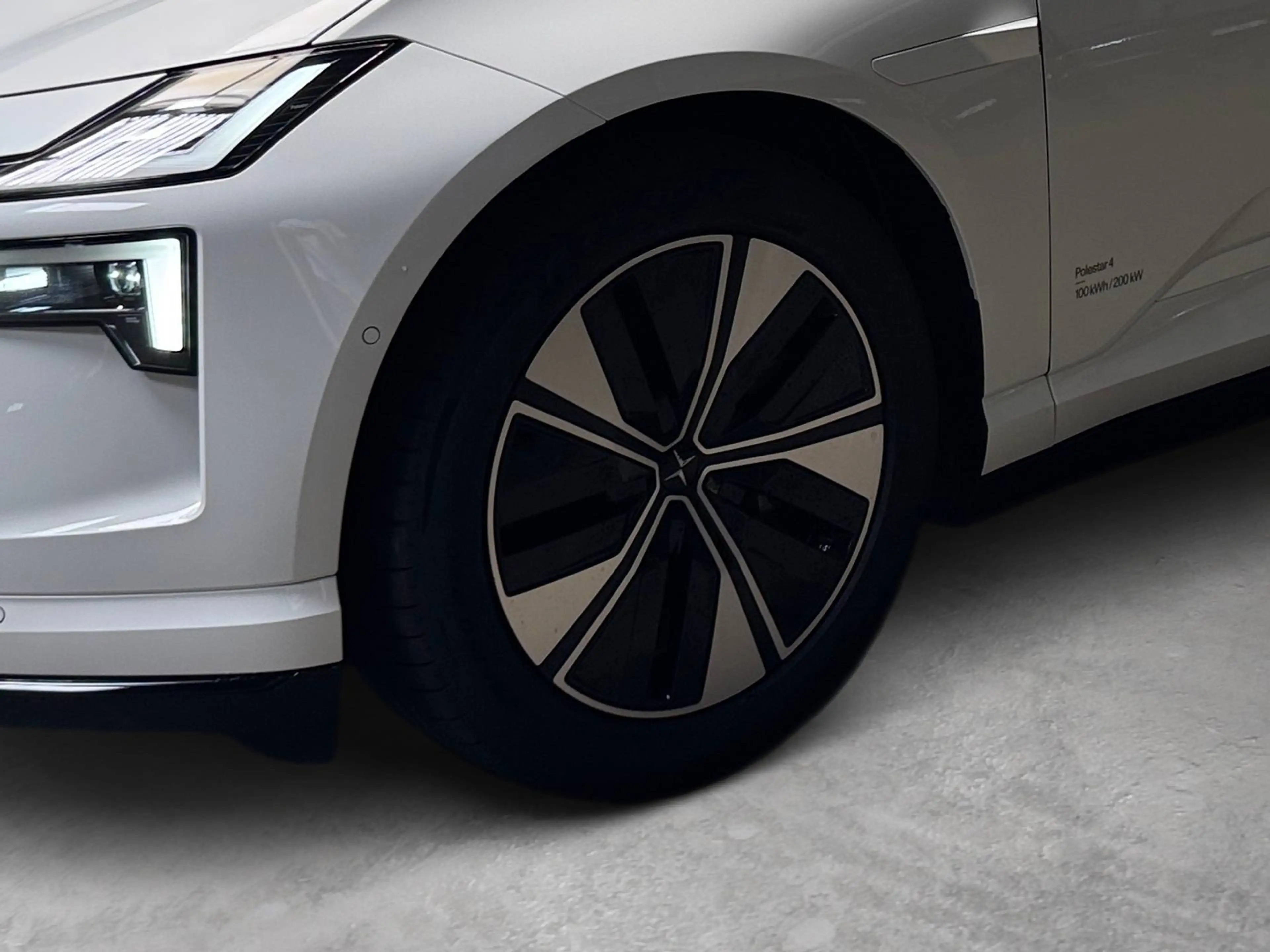 Polestar 4 Polestar 4 100 kWh Long Range Single Motor Business Business — photo 6