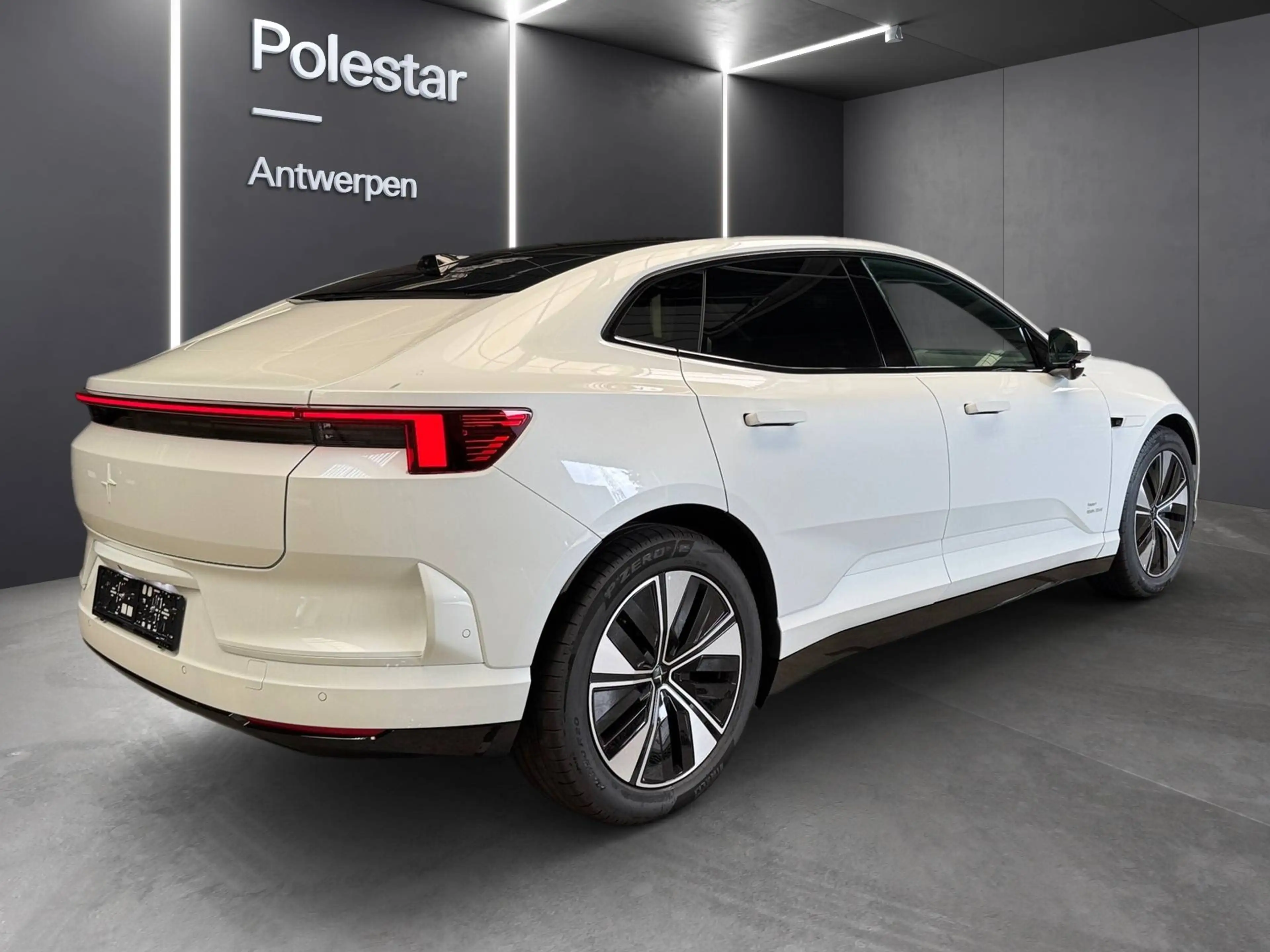 Polestar 4 Polestar 4 100 kWh Long Range Single Motor Business Business — photo 3