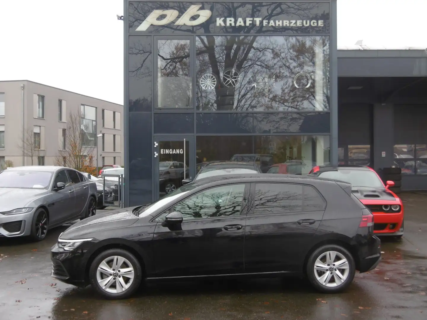 Volkswagen Golf Life 1.5 TSI Navi Kamera Sitzhzg. GJR AppConnect Noir - 1