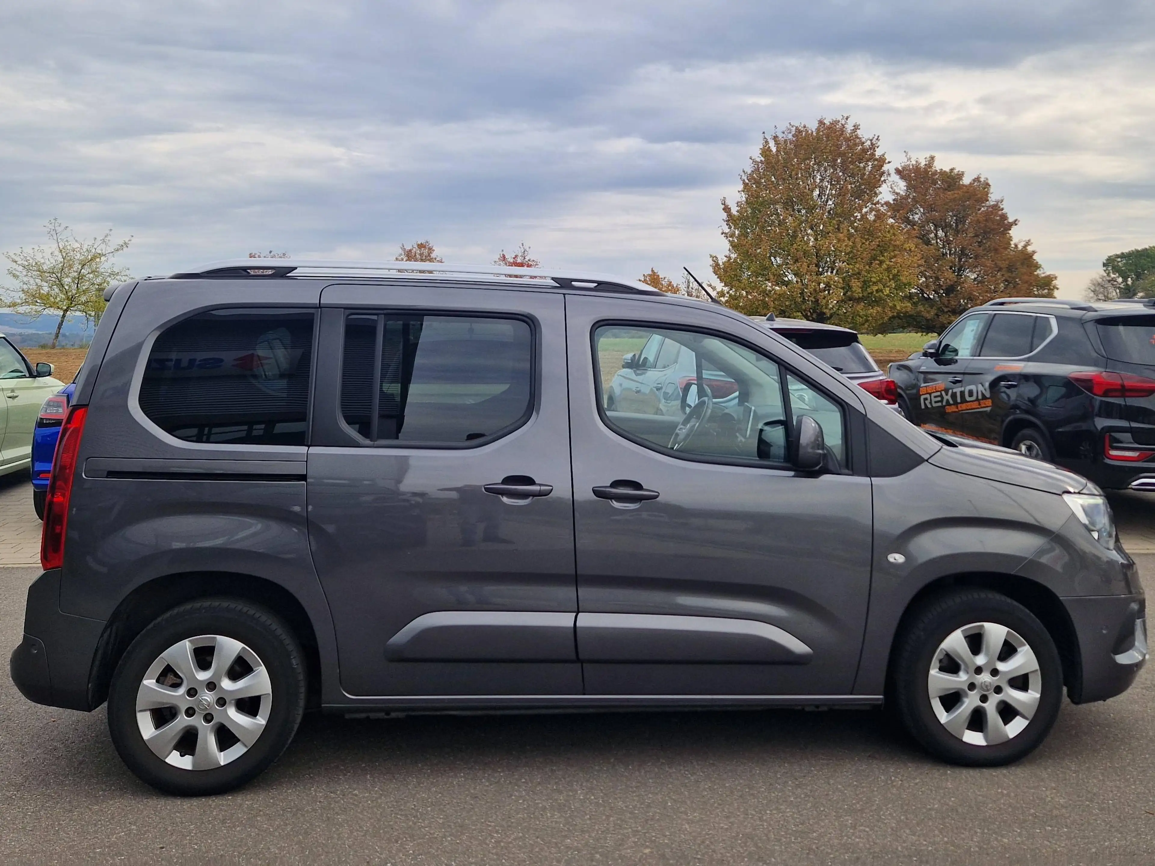 Opel Combo Life Innovation — photo 7