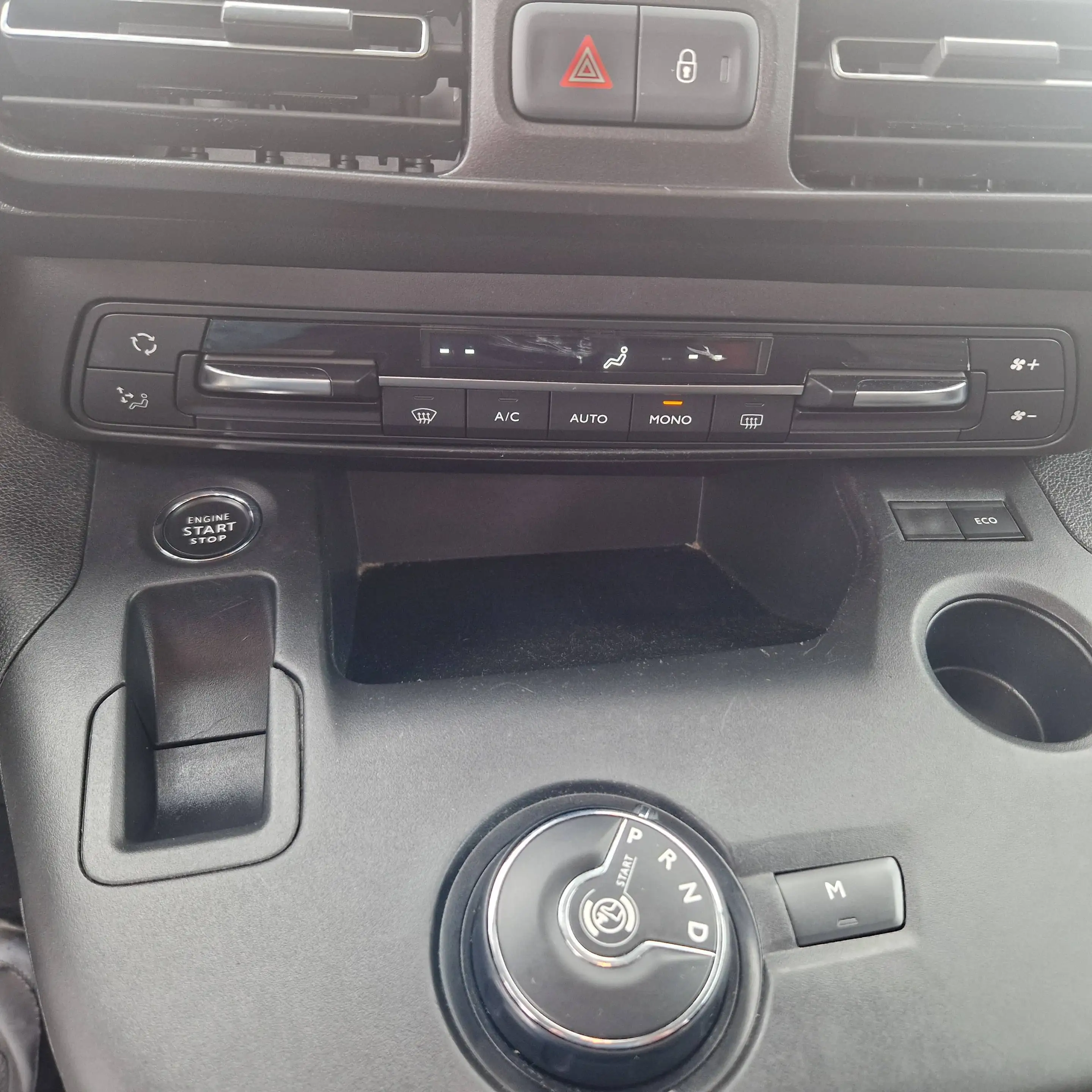 Opel Combo Life Innovation — photo 13