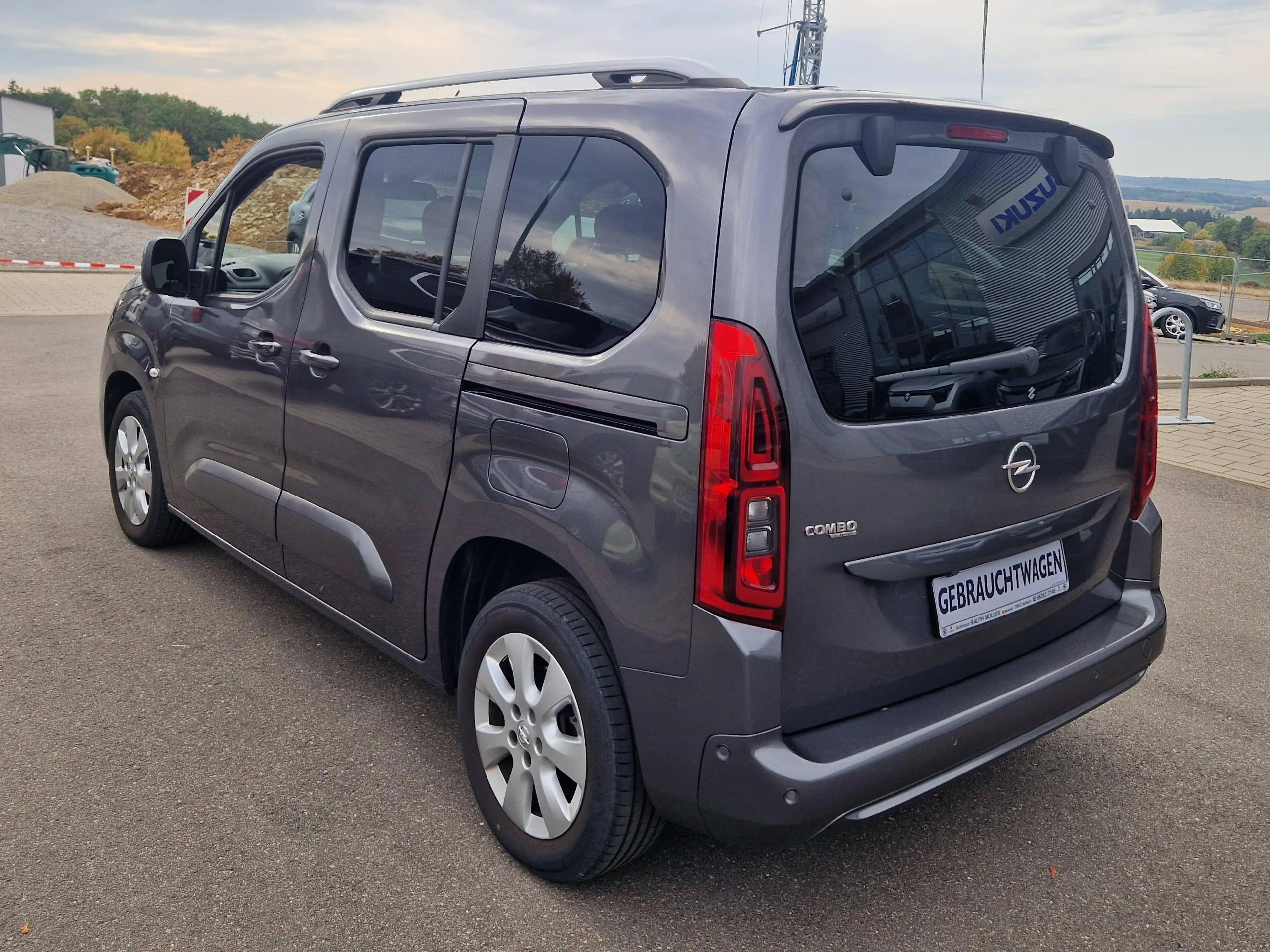 Opel Combo Life Innovation — photo 4
