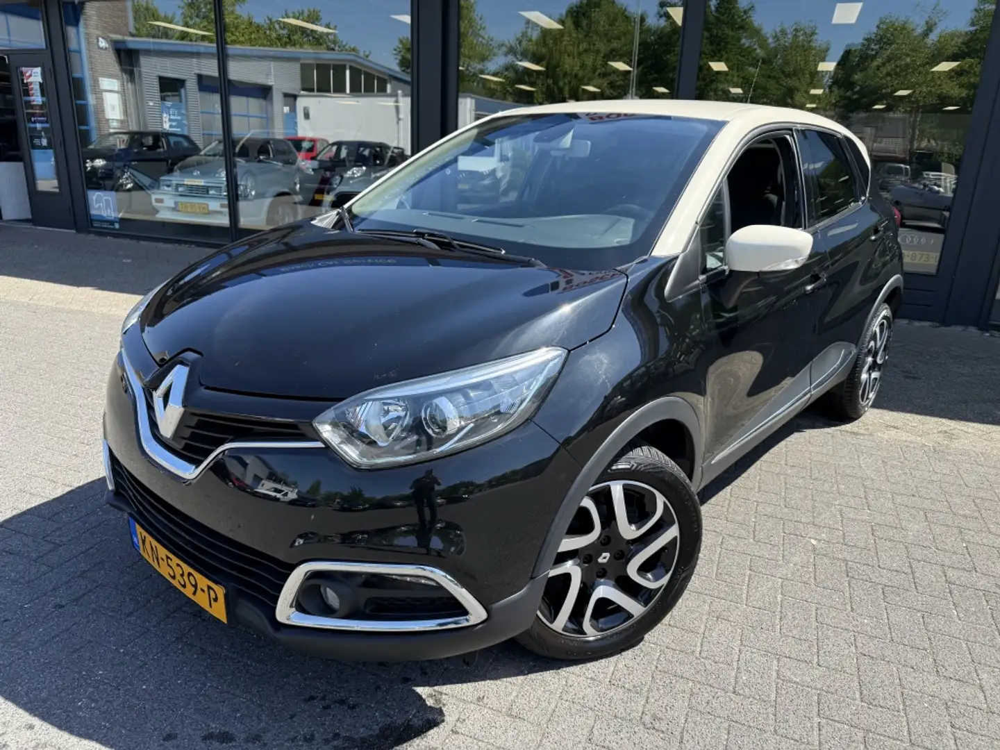 Renault Captur 0.9 TCe Dynamique Schwarz - 1