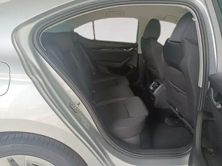 Škoda Octavia 2025, foto 16