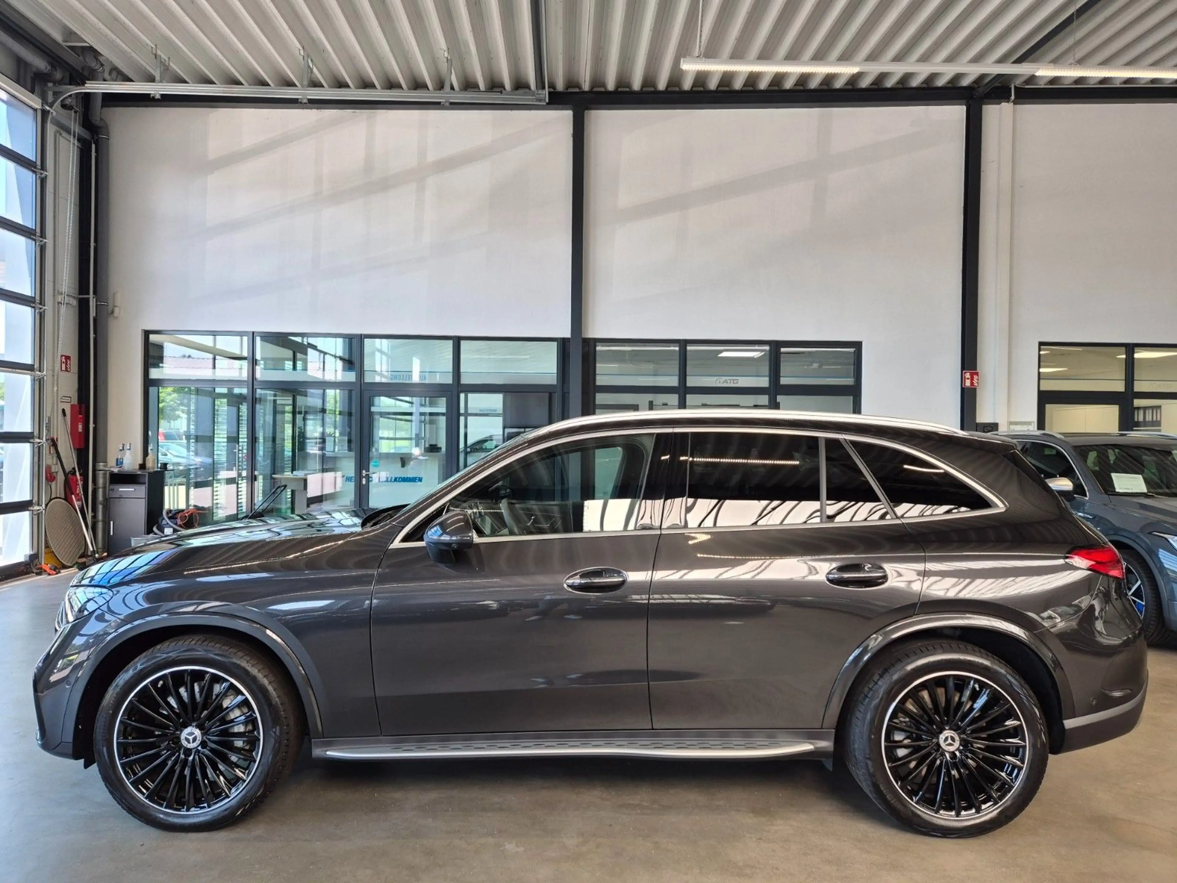 Mercedes-Benz GLC 450 d AMG LINE TECHNIKPAKET LEDER PANO 360CAM — photo 8