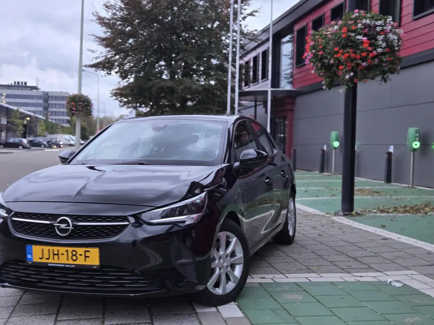 Opel Corsa Elegance Edition 1.2 Turbo – 6m Garantie Schwarz - 2