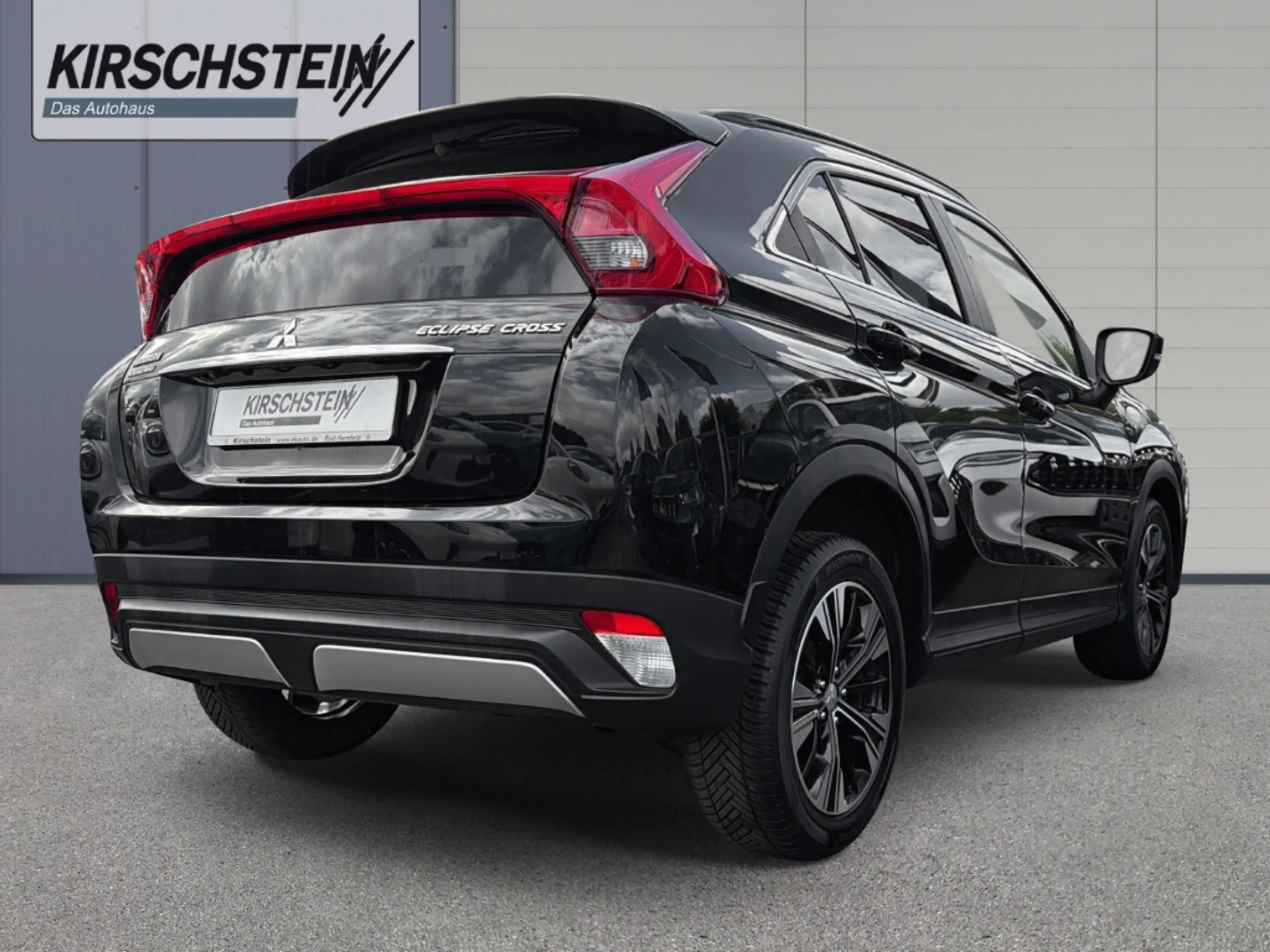 Mitsubishi Eclipse Cross Diamant Edition+ 2WD 1,5 MT App-Navi Kamera — photo 3