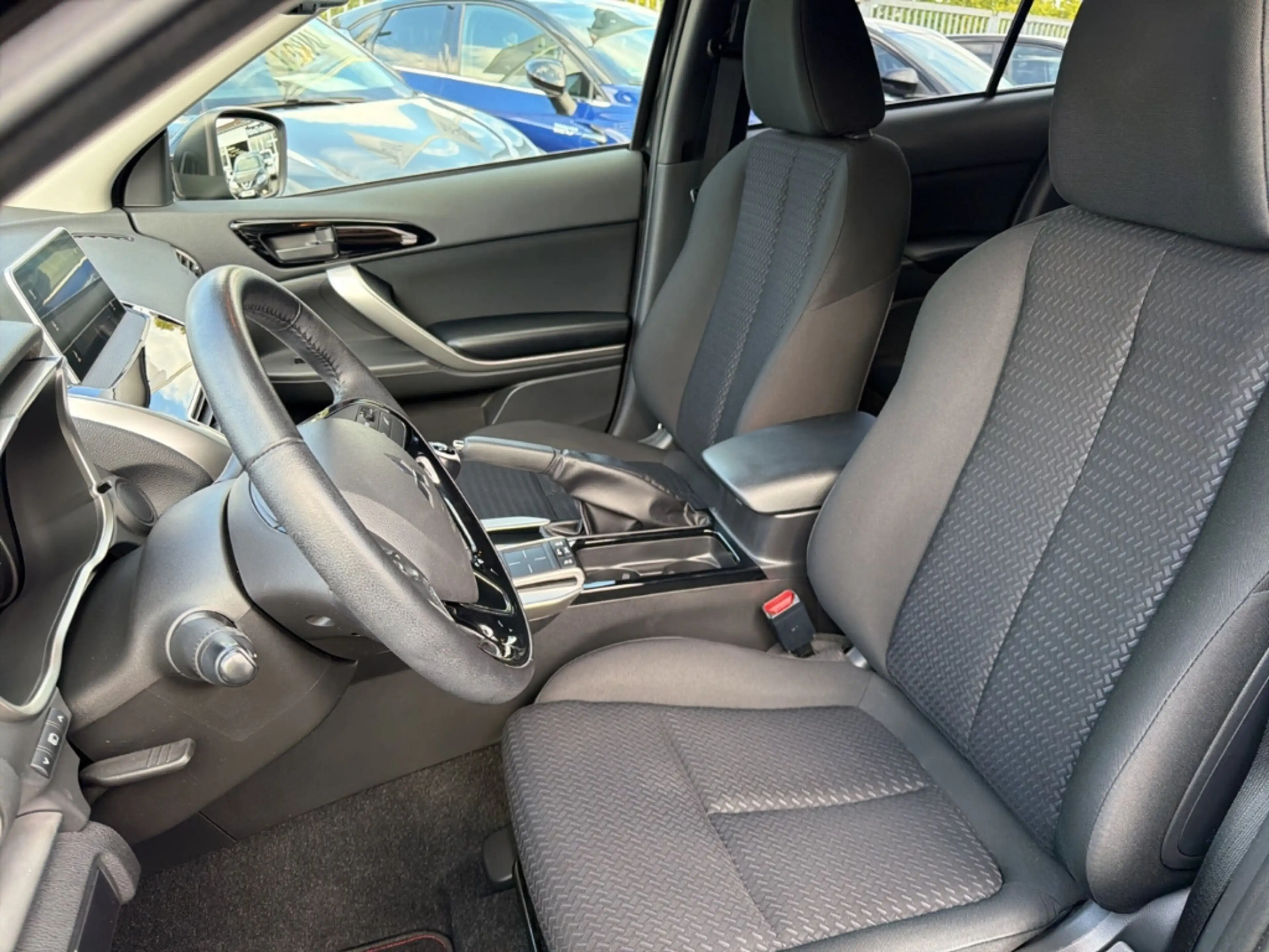 Mitsubishi Eclipse Cross Diamant Edition+ 2WD 1,5 MT App-Navi Kamera — photo 7