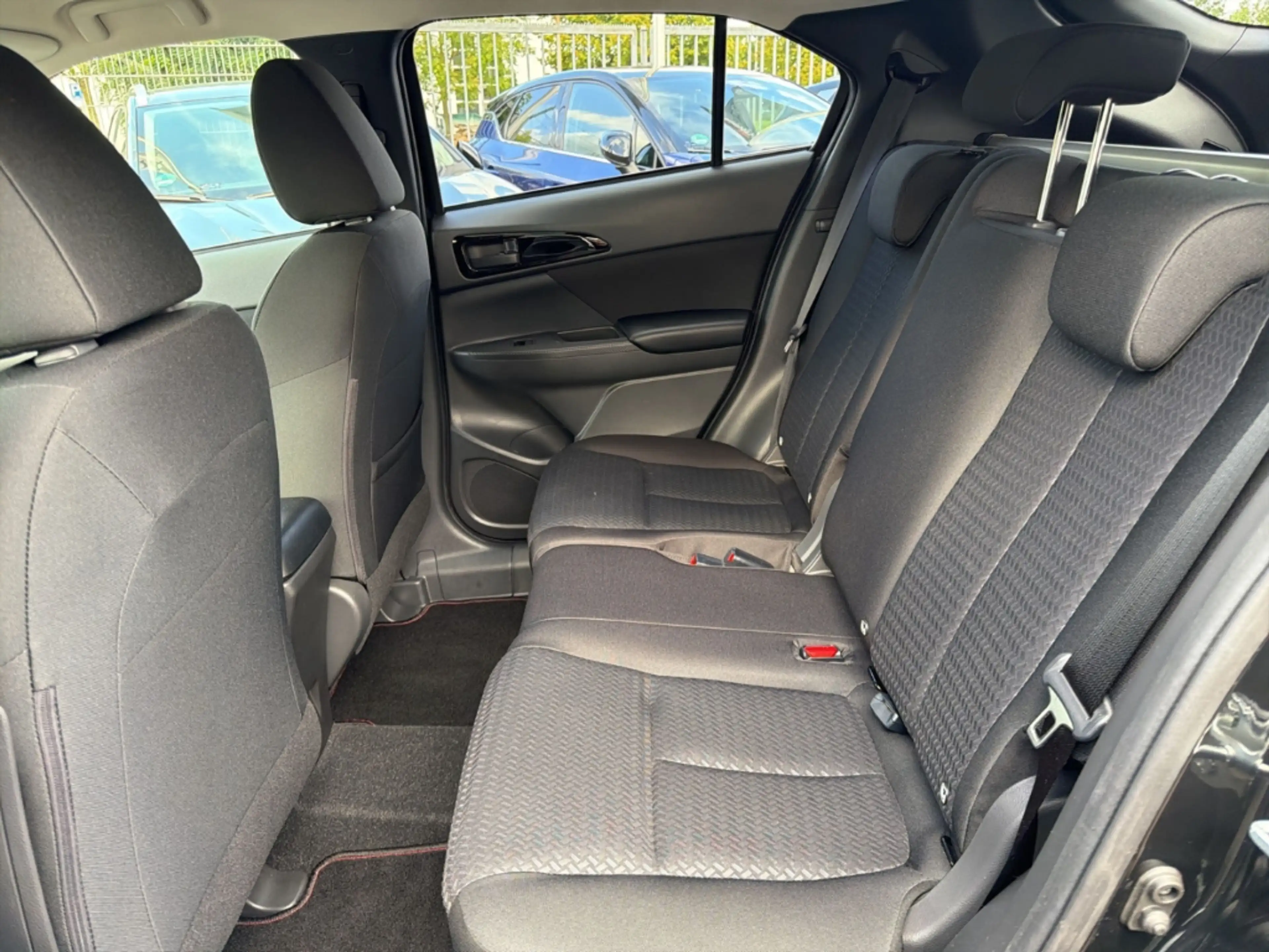 Mitsubishi Eclipse Cross Diamant Edition+ 2WD 1,5 MT App-Navi Kamera — photo 25